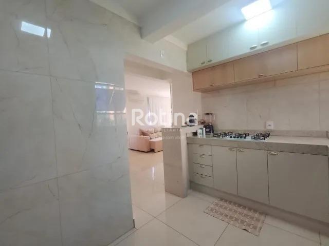 Apartamento para alugar, 3 quartos em Uberlândia no bairro Copacabana no valor de R$ 2.500,00 - Rotina Imobiliária: 