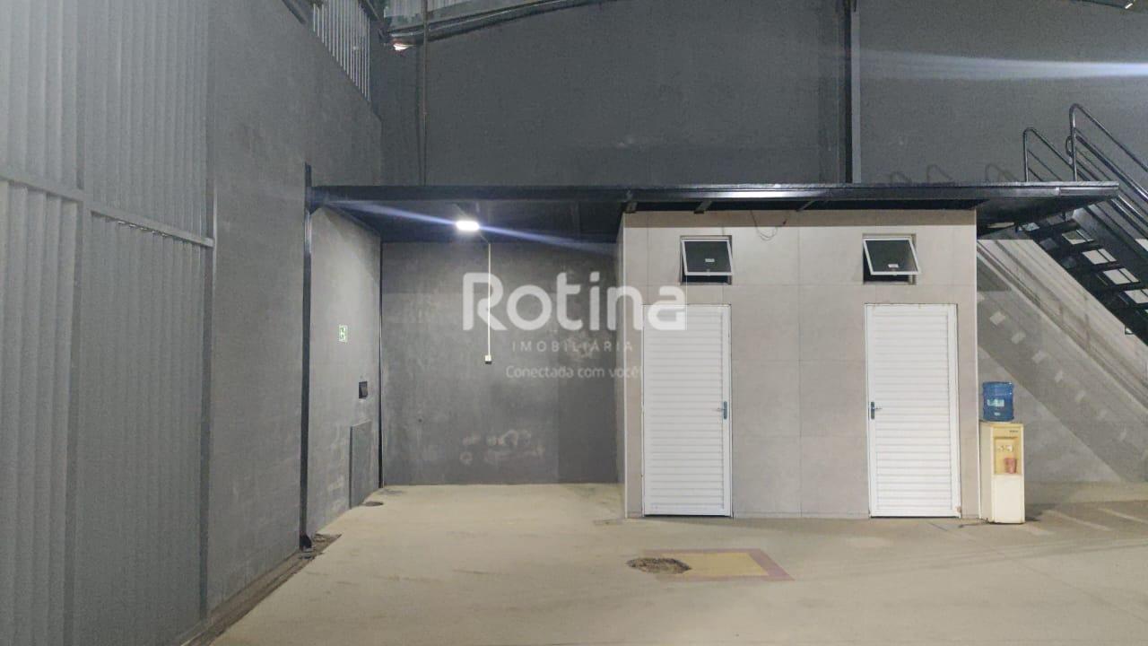 Galpão à venda, em Uberlândia no bairro Custódio Pereira no valor de R$ 1.200.000,00 - Rotina Imobiliária: 