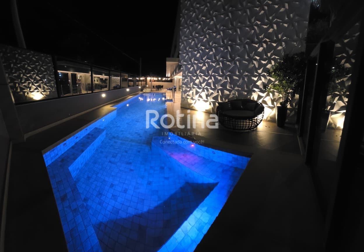 Apartamento para alugar, 3 quartos em Uberlândia no bairro Santa Mônica no valor de R$ 4.000,00 - Rotina Imobiliária: 