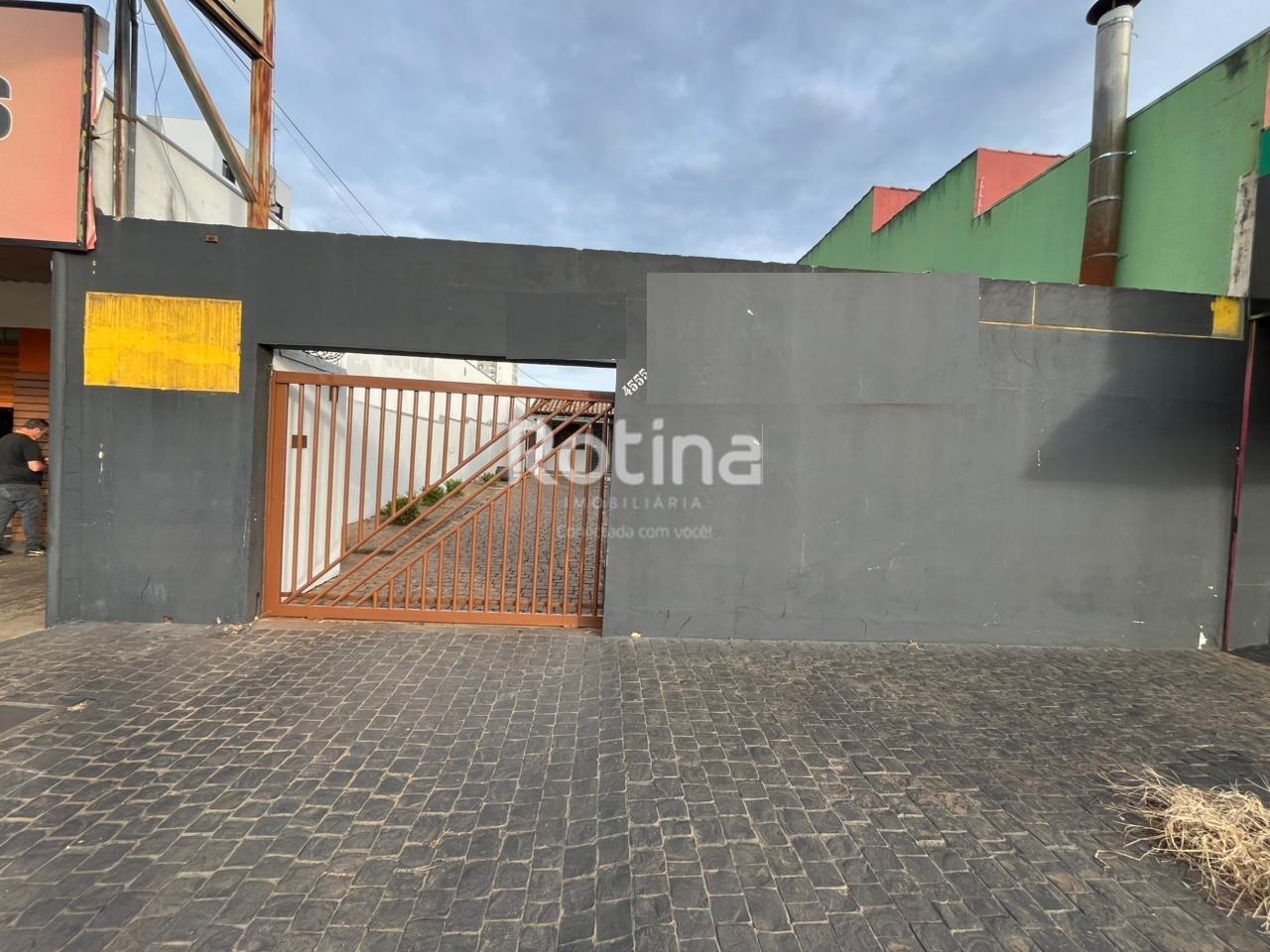 Comercial para alugar, em Uberlândia no bairro Umuarama no valor de R$ 4.000,00 - Rotina Imobiliária: 