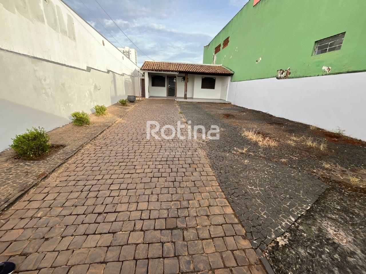 Comercial para alugar, em Uberlândia no bairro Umuarama no valor de R$ 4.000,00 - Rotina Imobiliária: 