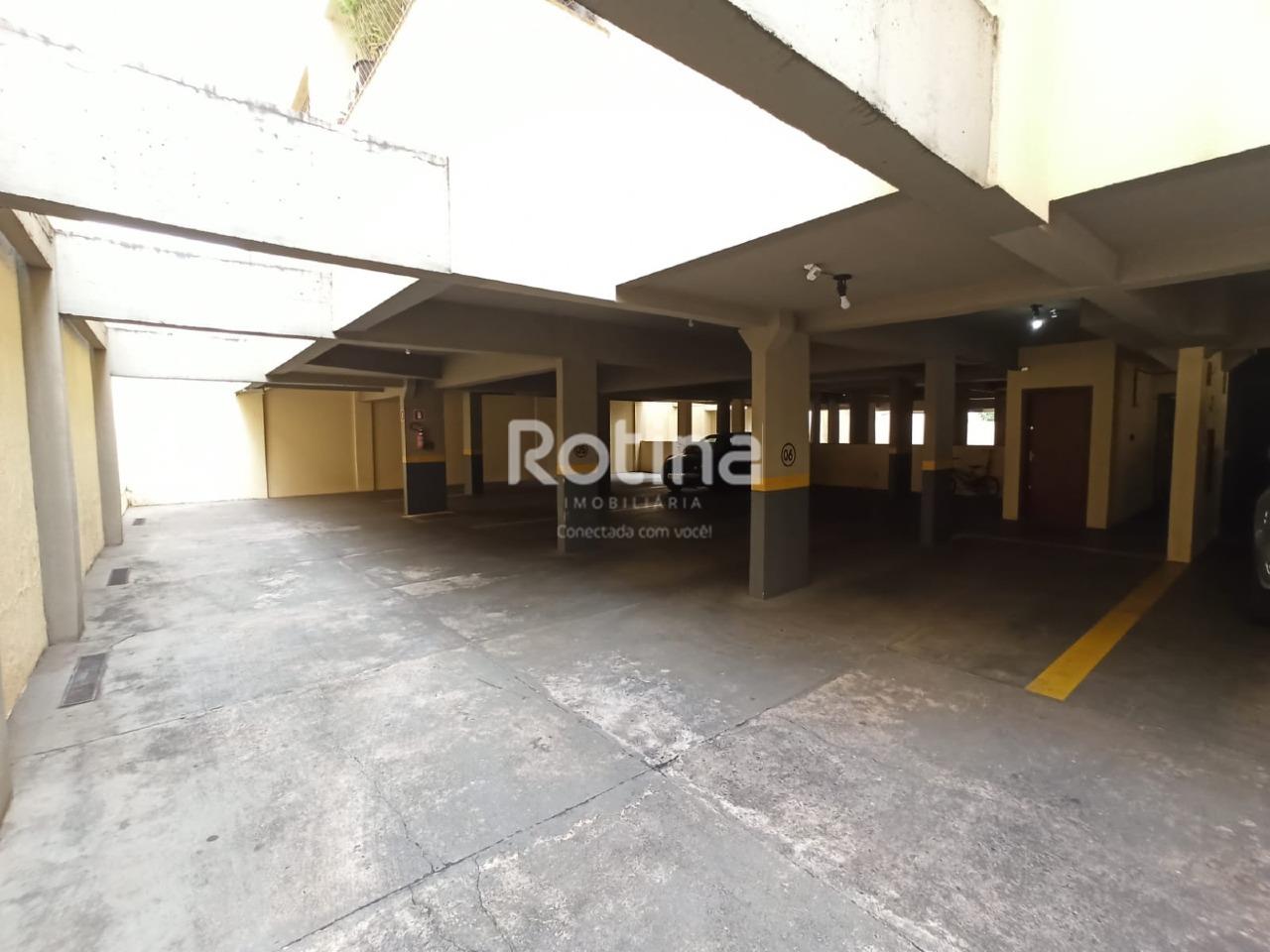 Apartamento para alugar, 3 quartos em Uberlândia no bairro Patrimônio no valor de R$ 2.000,00 - Rotina Imobiliária: 