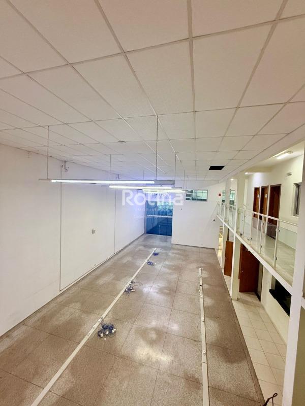 Comercial para alugar, em Uberlândia no bairro Santa Mônica no valor de R$ 17.000,00 - Rotina Imobiliária: 