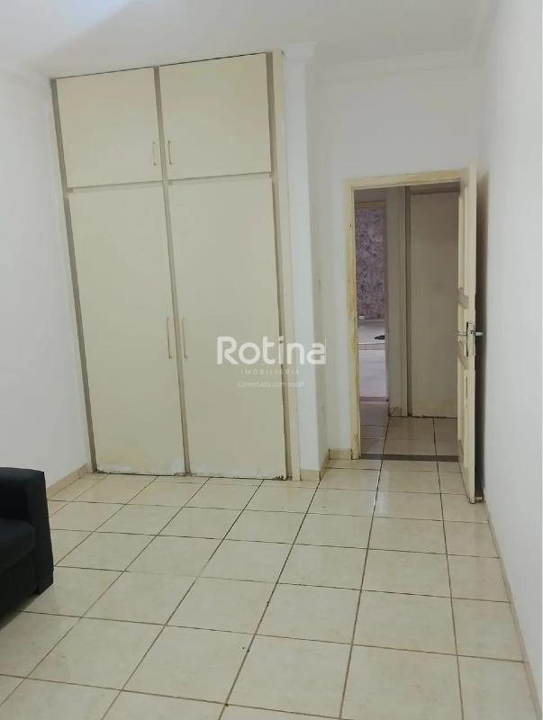 Casa para alugar, 5 quartos em Uberlândia no bairro Tabajaras no valor de R$ 4.500,00 - Rotina Imobiliária: 