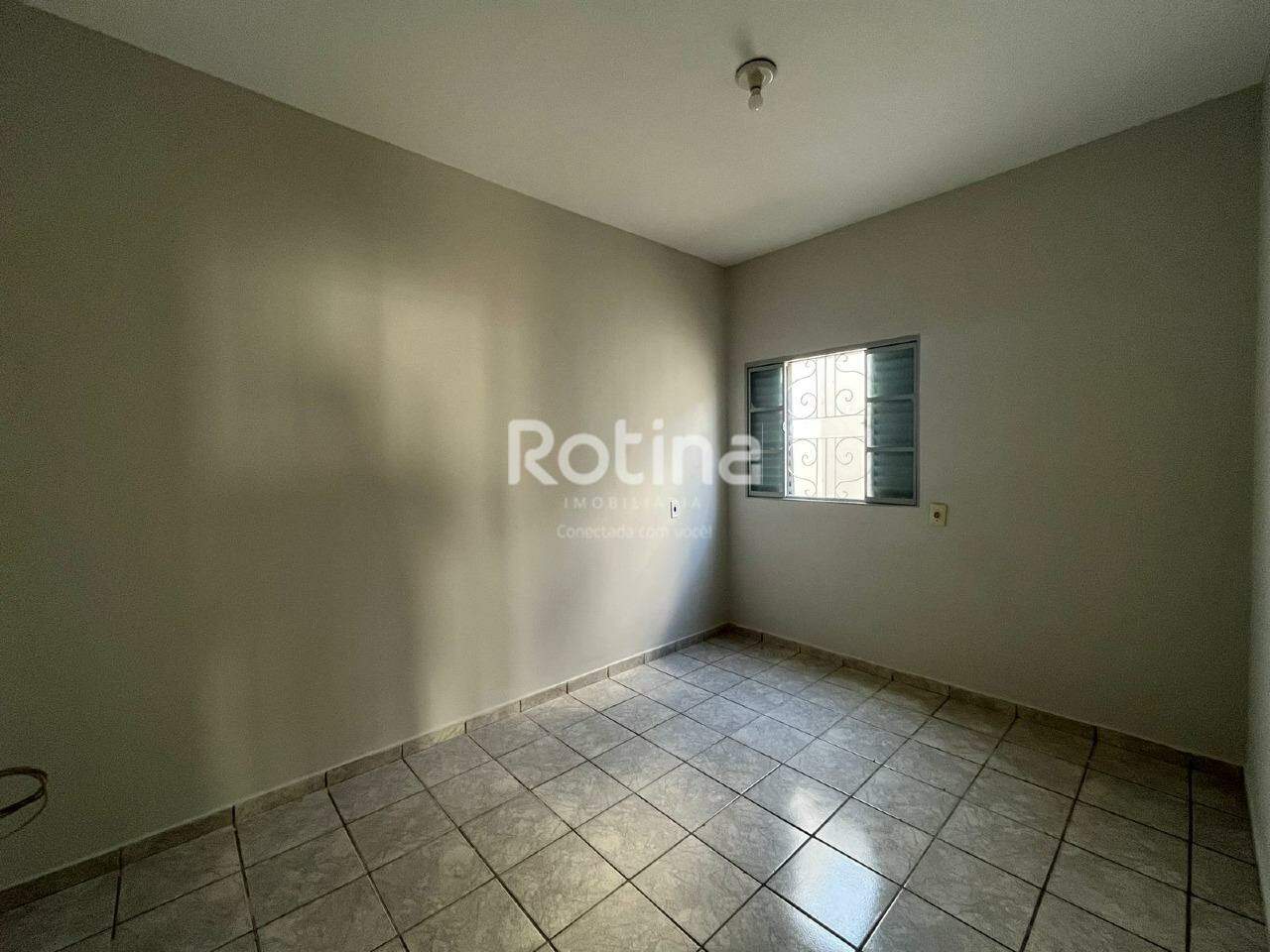 Casa à venda, 3 quartos em Uberlândia no bairro Planalto no valor de R$ 350.000,00 - Rotina Imobiliária: 