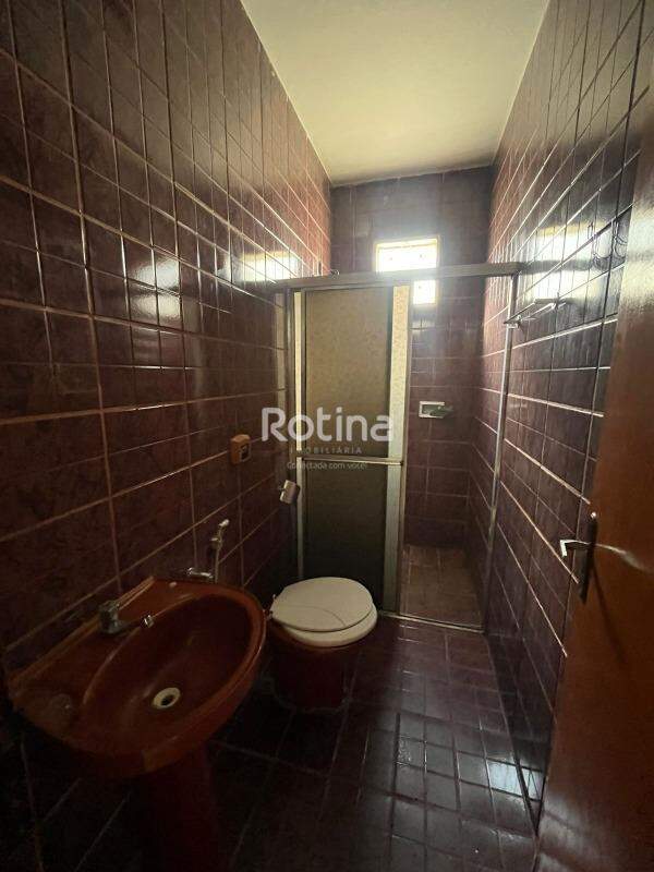 Casa à venda, 3 quartos em Uberlândia no bairro Planalto no valor de R$ 350.000,00 - Rotina Imobiliária: 