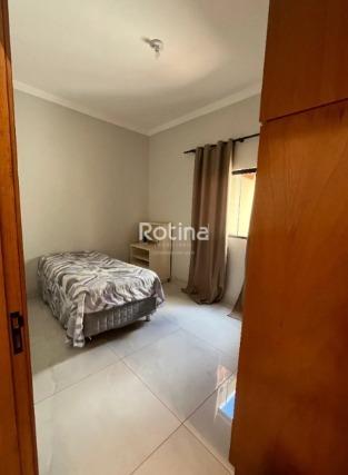 Casa para alugar, 3 quartos em Uberlândia no bairro Jardim Brasília no valor de R$ 3.000,00 - Rotina Imobiliária: 