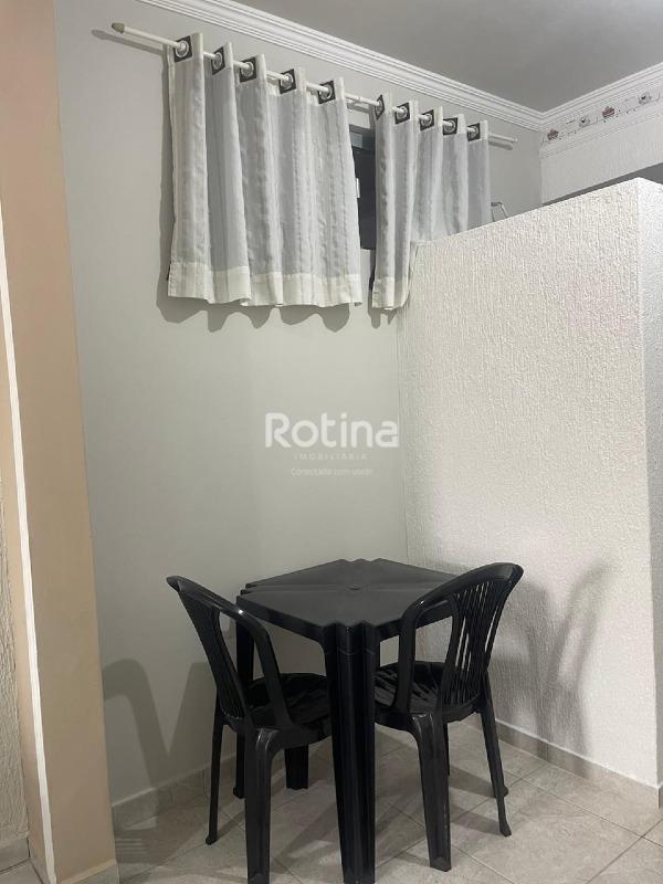 Kitnet para alugar, 1 quarto em Uberlândia no bairro Custódio Pereira no valor de R$ 1.500,00 - Rotina Imobiliária: 
