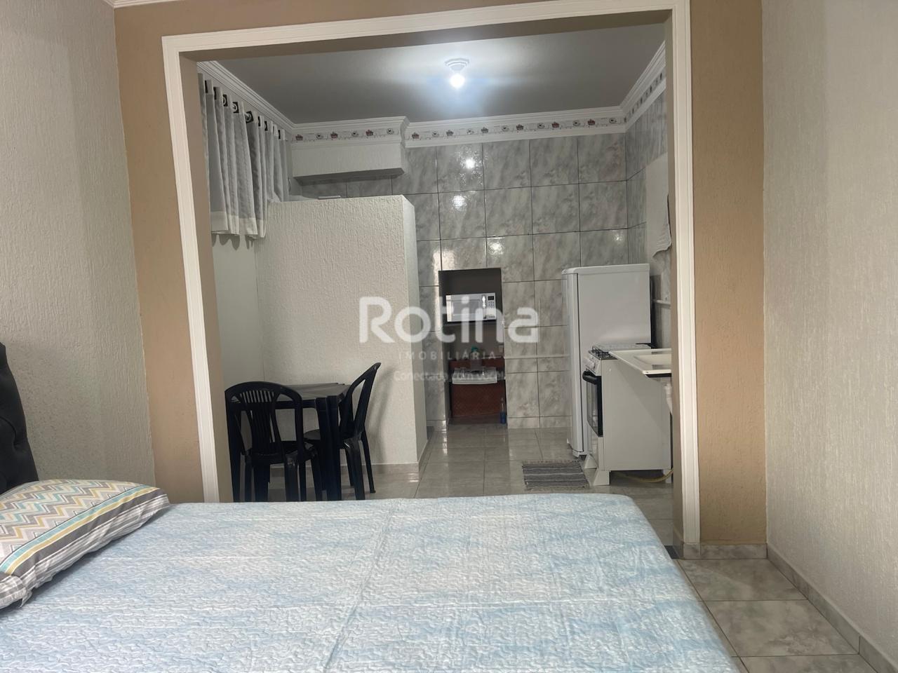 Kitnet para alugar, 1 quarto em Uberlândia no bairro Custódio Pereira no valor de R$ 1.500,00 - Rotina Imobiliária: 