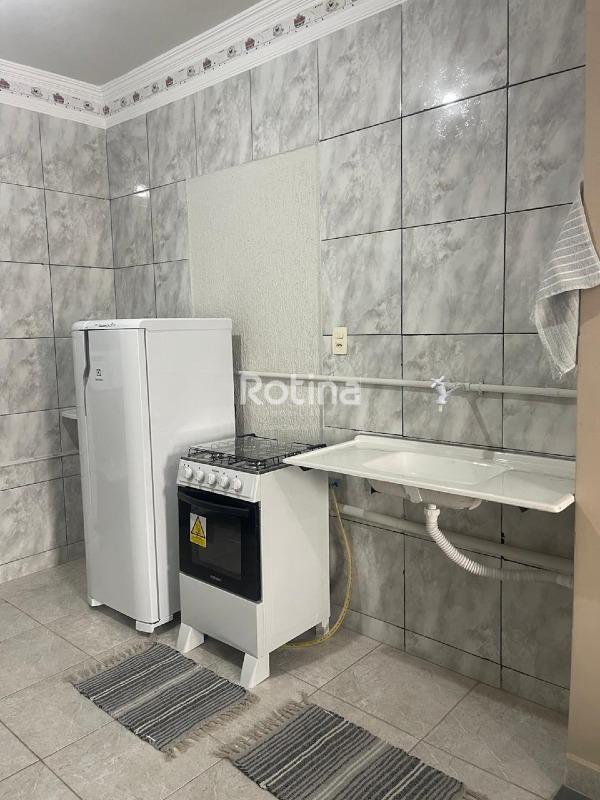 Kitnet para alugar, 1 quarto em Uberlândia no bairro Custódio Pereira no valor de R$ 1.500,00 - Rotina Imobiliária: 