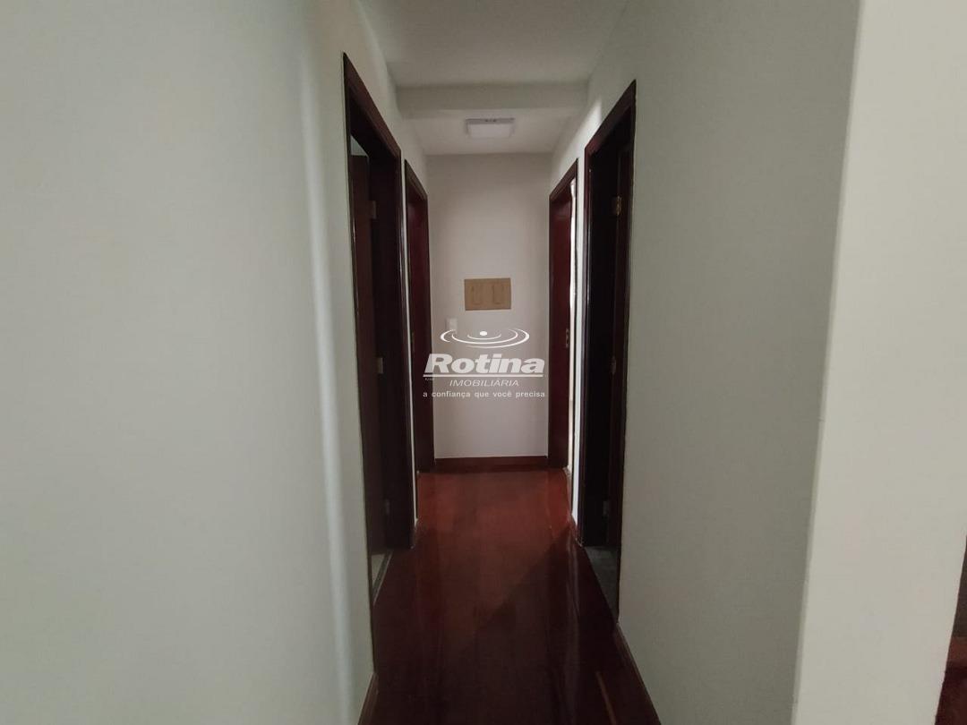 Apartamento à venda, 3 quartos em Uberlândia no bairro Centro no valor de R$ 350.000,00 - Rotina Imobiliária: 