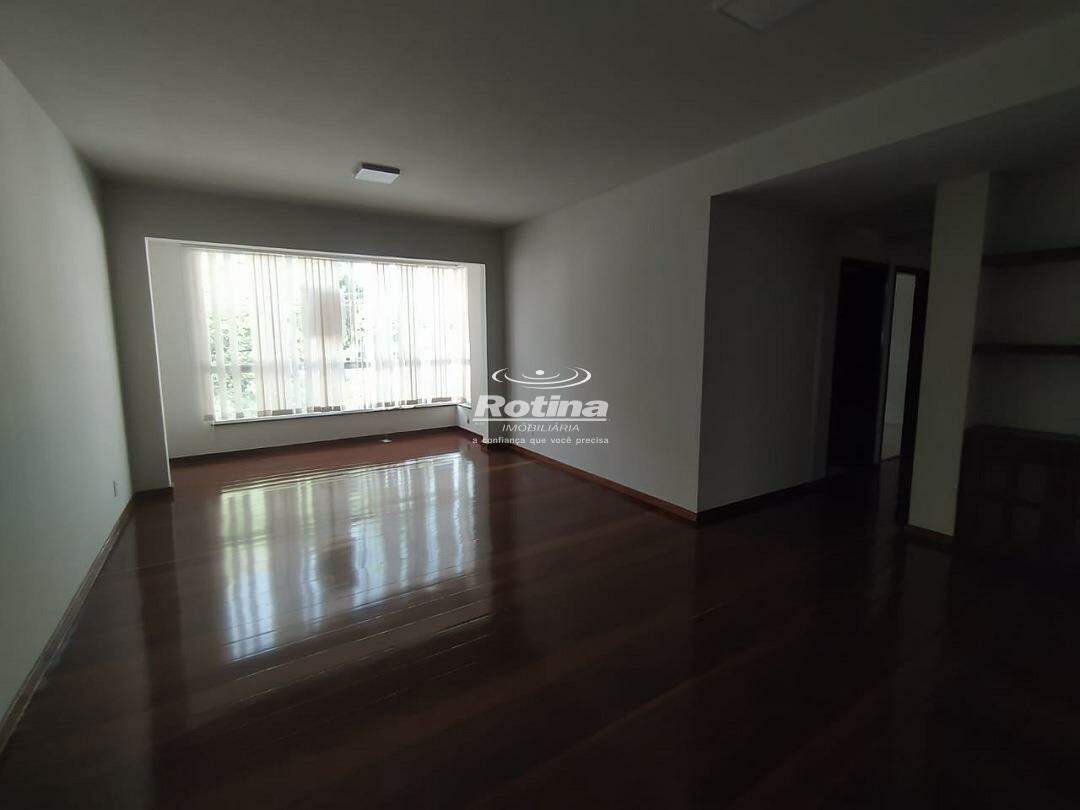 Apartamento à venda, 3 quartos em Uberlândia no bairro Centro no valor de R$ 350.000,00 - Rotina Imobiliária: 
