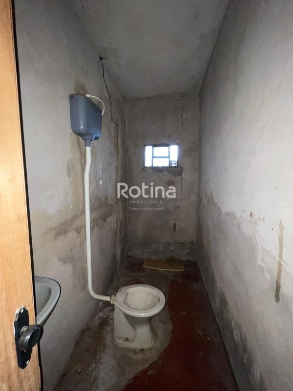 Galpão para alugar, em Uberlândia no bairro Luizote de Freitas no valor de R$ 1.000,00 - Rotina Imobiliária: 