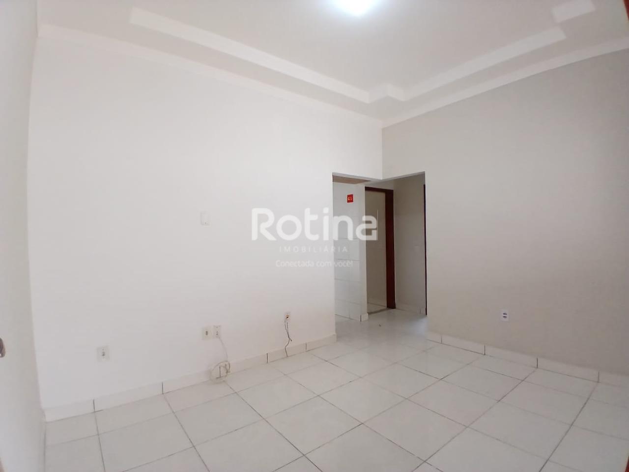 Casa para alugar, 3 quartos em Uberlândia no bairro Jardim Europa no valor de R$ 2.200,00 - Rotina Imobiliária: 