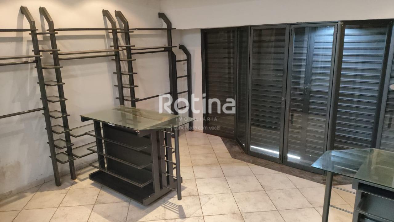 Comercial para alugar, em Uberlândia no bairro Nossa Senhora Aparecida no valor de R$ 2.000,00 - Rotina Imobiliária: 