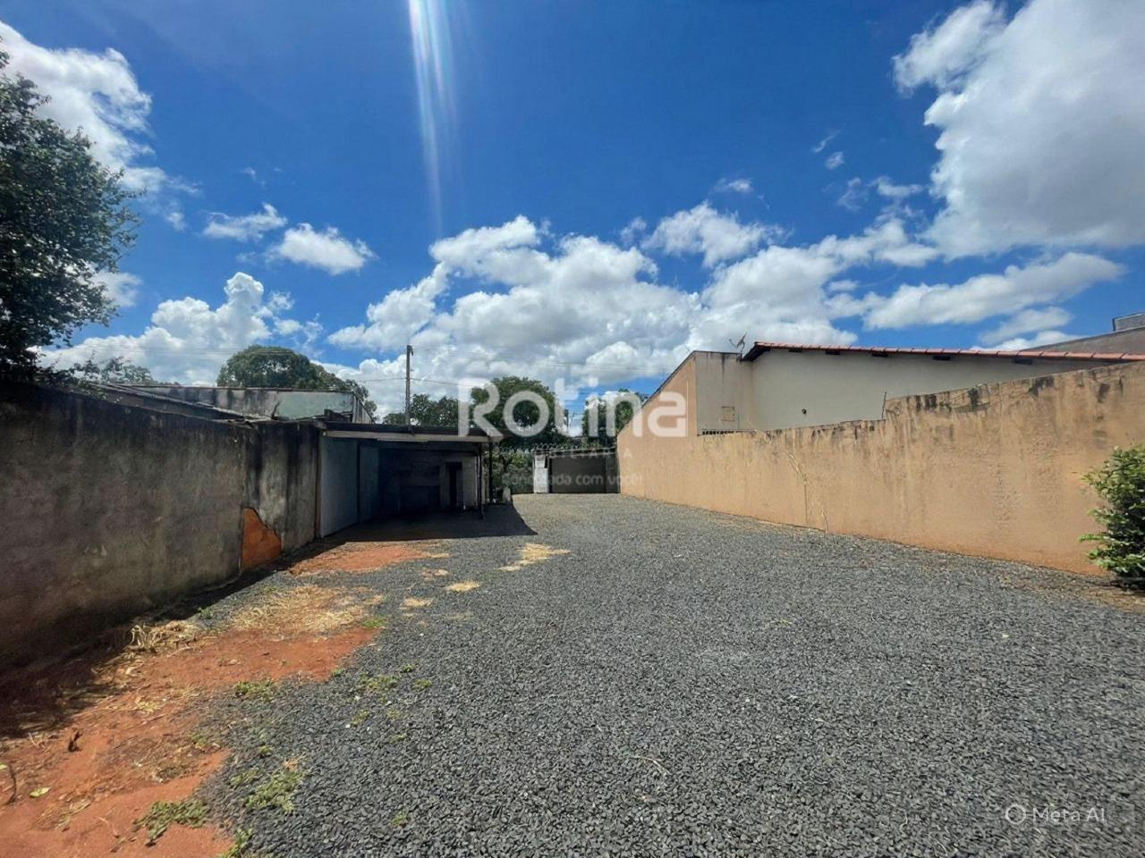 Terreno à venda, em Uberlândia no bairro Santa Mônica no valor de R$ 700.000,00 - Rotina Imobiliária: 