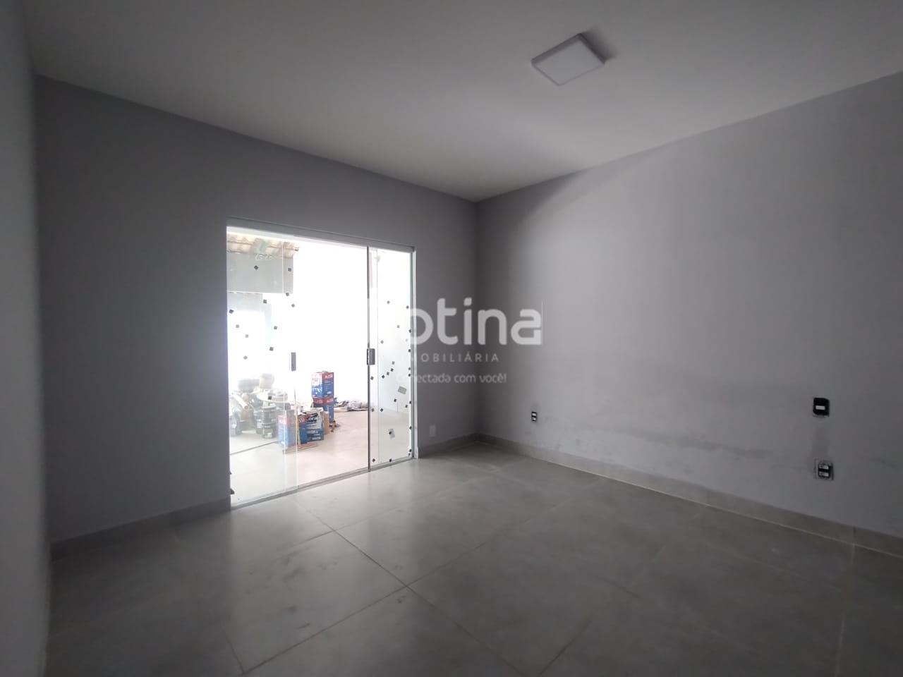 Comercial para alugar, em Uberlândia no bairro Pacaembu no valor de R$ 5.000,00 - Rotina Imobiliária: 