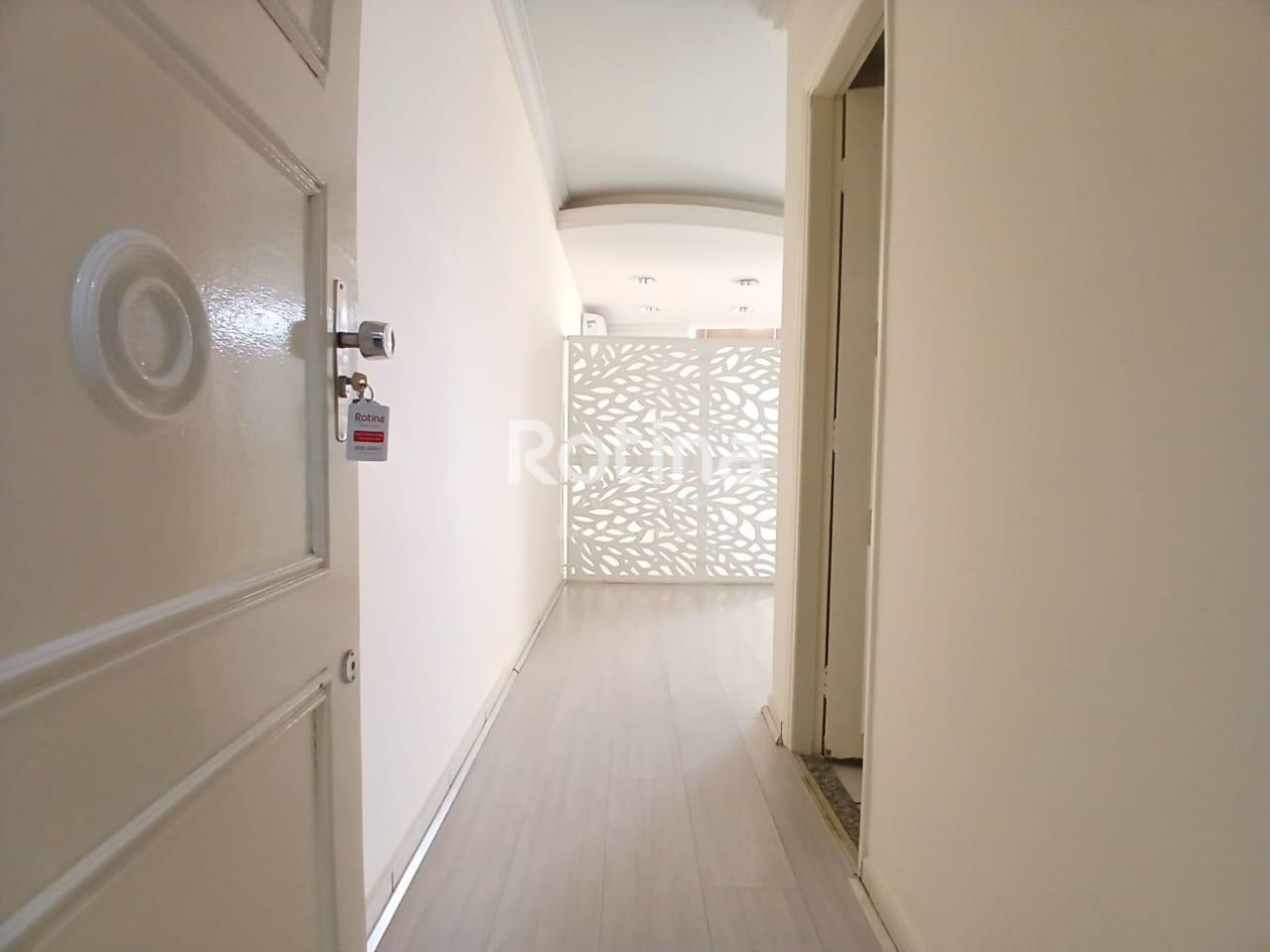 Sala para alugar, em Uberlândia no bairro Centro no valor de R$ 1.000,00 - Rotina Imobiliária: 