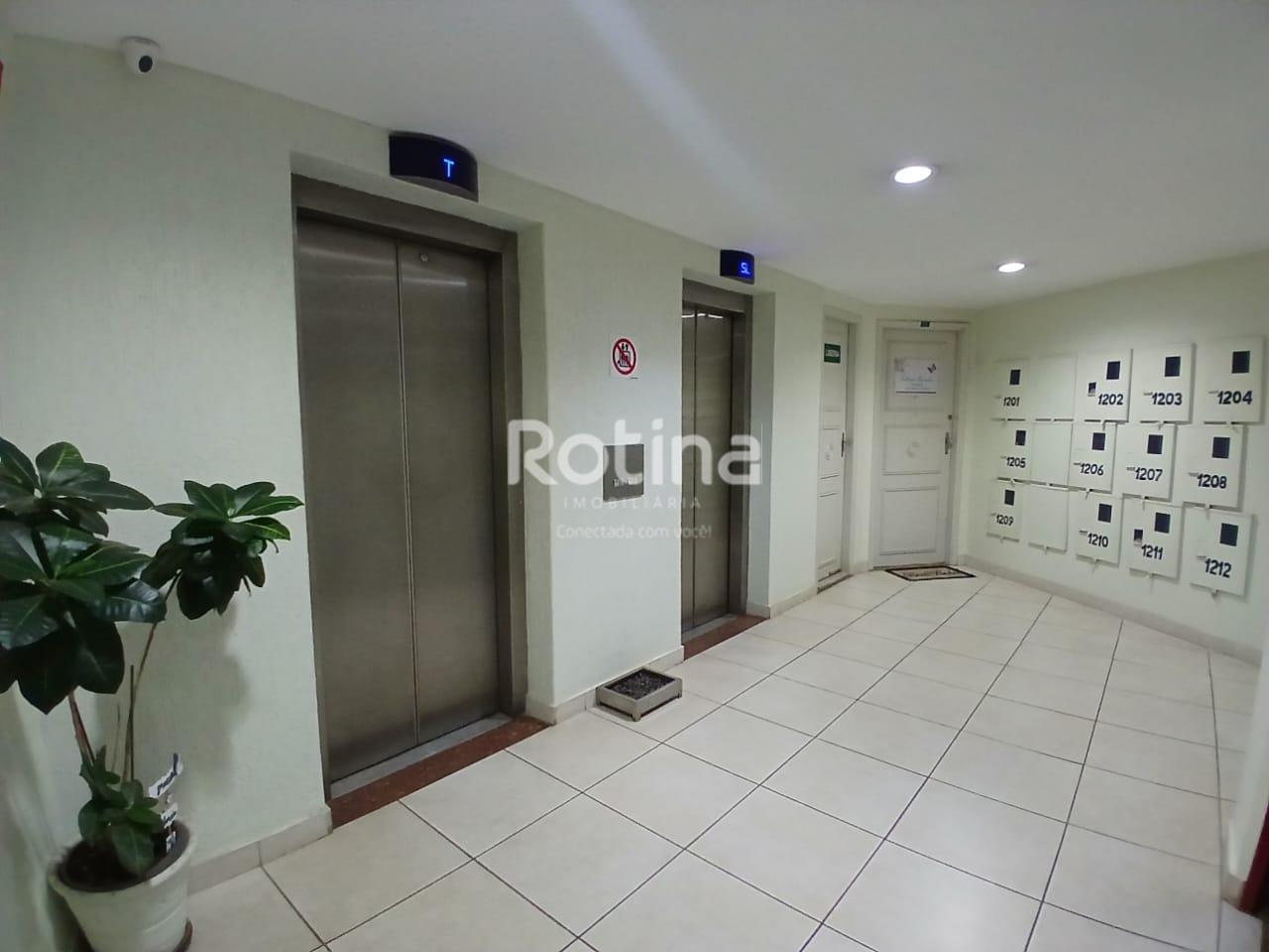 Sala para alugar, em Uberlândia no bairro Centro no valor de R$ 1.000,00 - Rotina Imobiliária: 