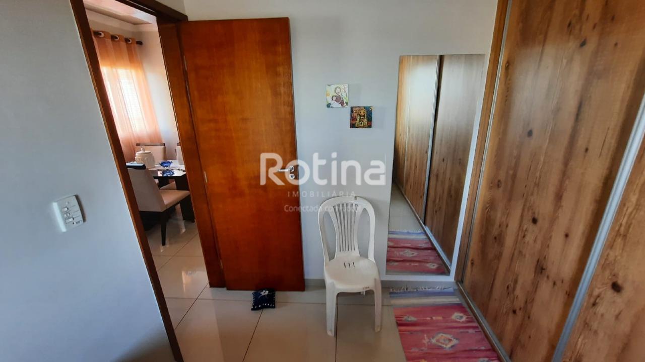 Apartamento à venda, 2 quartos em Uberlândia no bairro Segismundo Pereira no valor de R$ 250.000,00 - Rotina Imobiliária: 