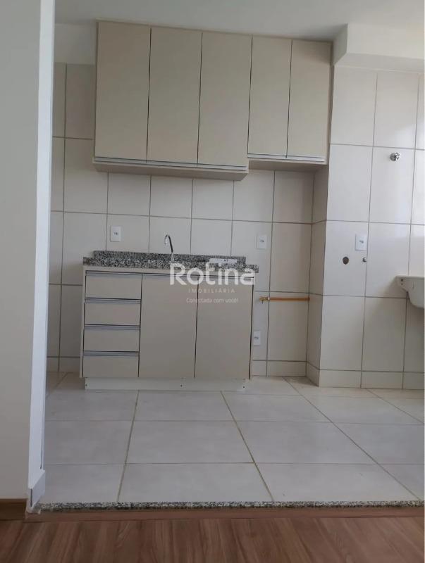 Apartamento para alugar, 2 quartos em Uberlândia no bairro Chacaras Tubalina e Quartel no valor de R$ 1.000,00 - Rotina Imobiliária: 