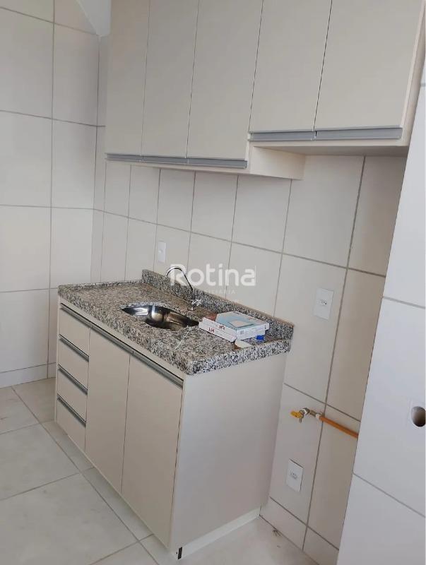 Apartamento para alugar, 2 quartos em Uberlândia no bairro Chacaras Tubalina e Quartel no valor de R$ 1.000,00 - Rotina Imobiliária: 