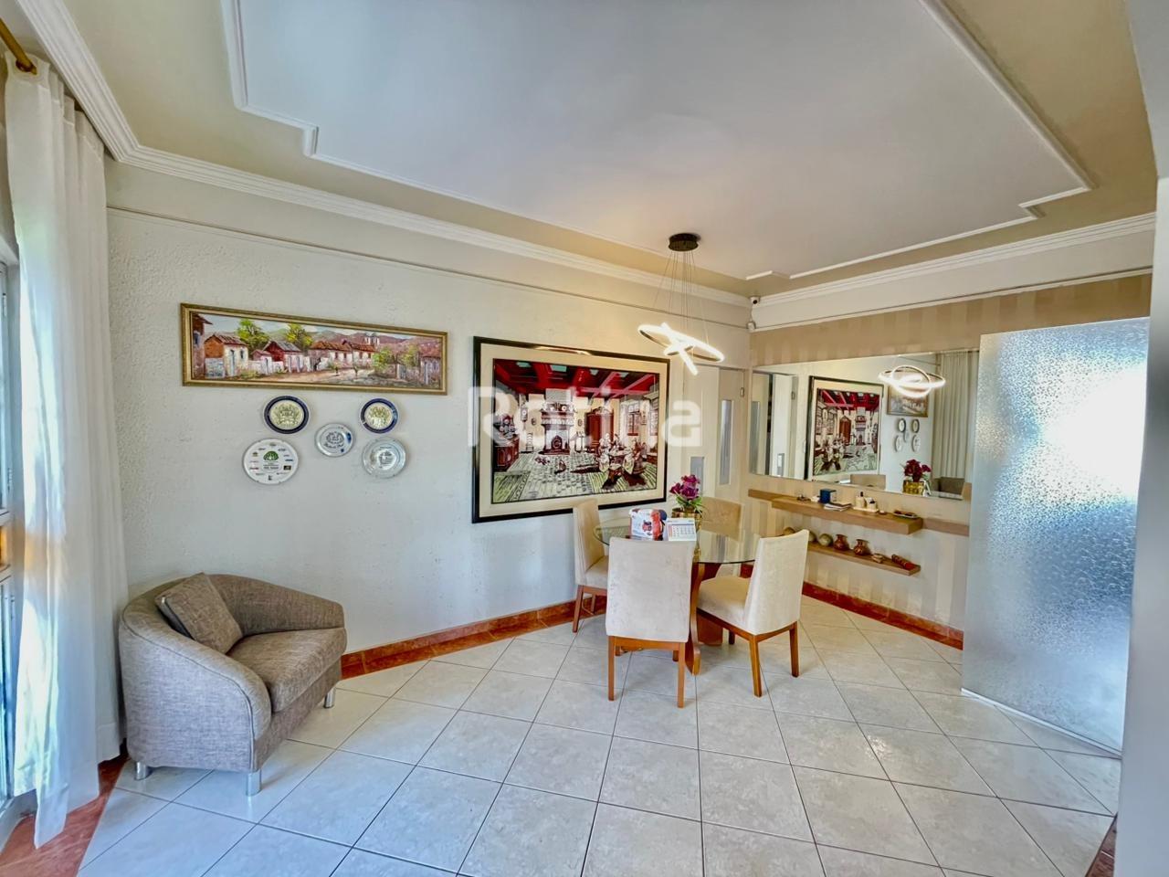 Casa para alugar, 3 quartos em Uberlândia no bairro Cazeca no valor de R$ 5.500,00 - Rotina Imobiliária: 