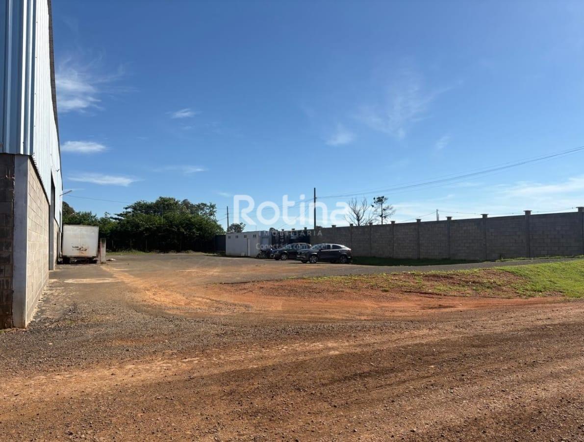 Galpão para alugar, em Uberlândia no bairro São Jorge no valor de R$ 37.500,00 - Rotina Imobiliária: 