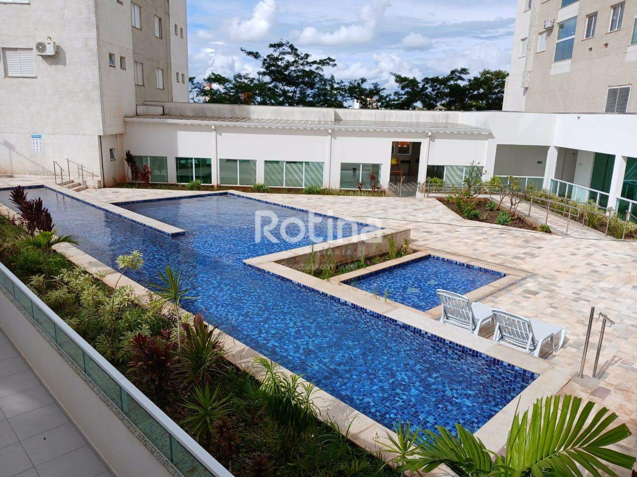 Apartamento para alugar, 2 quartos em Uberlândia no bairro Granja Marileusa no valor de R$ 2.700,00 - Rotina Imobiliária: 