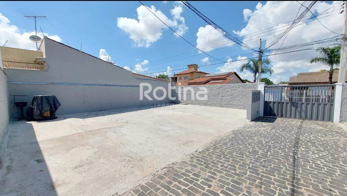 Casa para alugar, 2 quartos em Uberlândia no bairro Brasil no valor de R$ 1.350,00 - Rotina Imobiliária: 