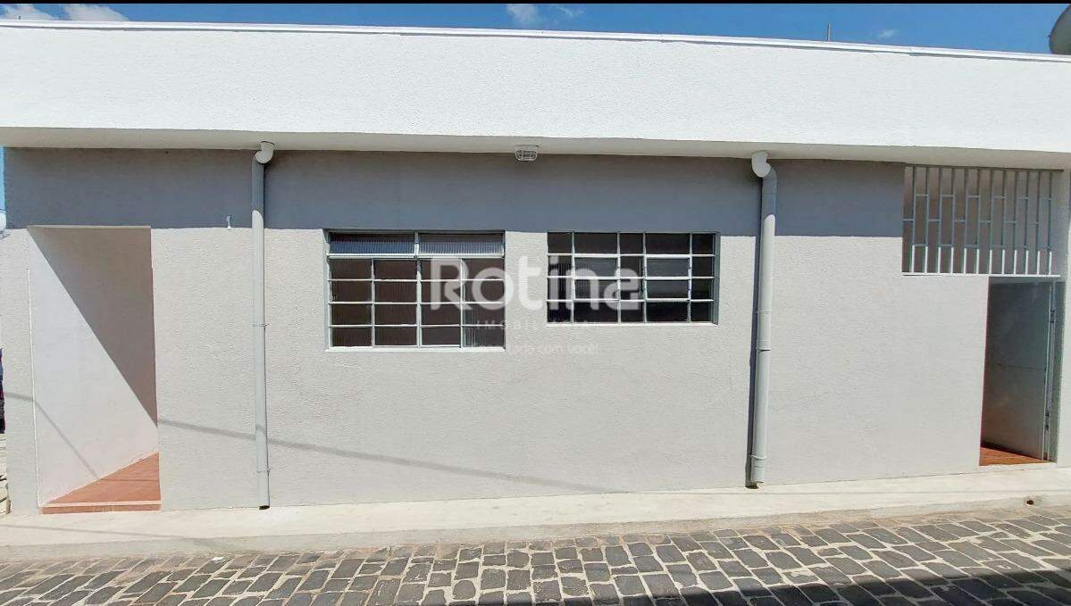 Casa para alugar, 2 quartos em Uberlândia no bairro Brasil no valor de R$ 1.350,00 - Rotina Imobiliária: 