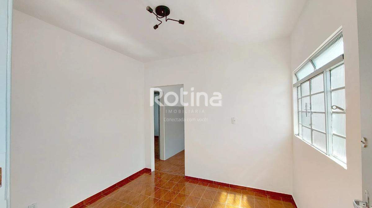 Casa para alugar, 2 quartos em Uberlândia no bairro Brasil no valor de R$ 1.350,00 - Rotina Imobiliária: 
