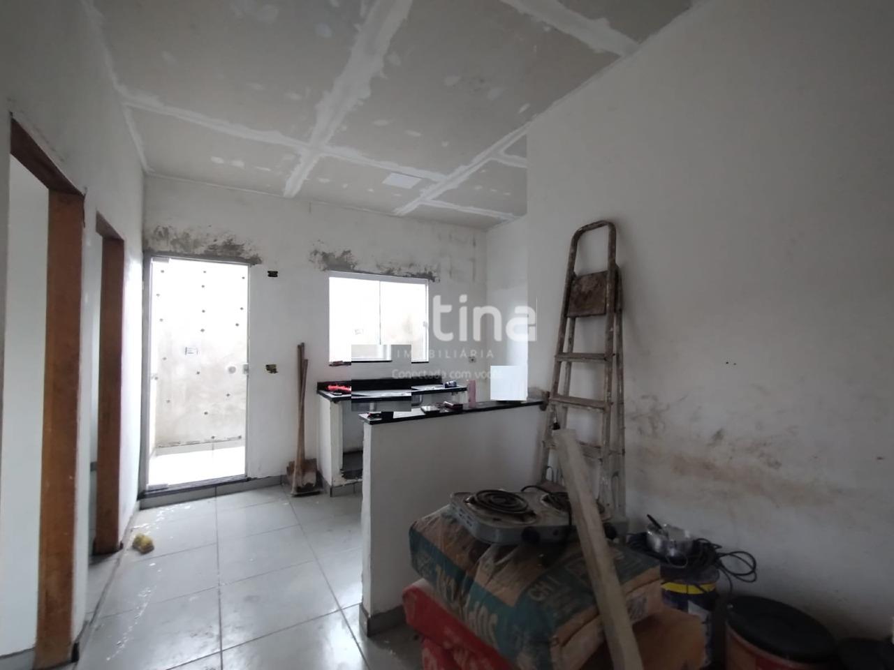 Casa para alugar, 3 quartos em Uberlândia no bairro Luizote de Freitas no valor de R$ 1.600,00 - Rotina Imobiliária: 