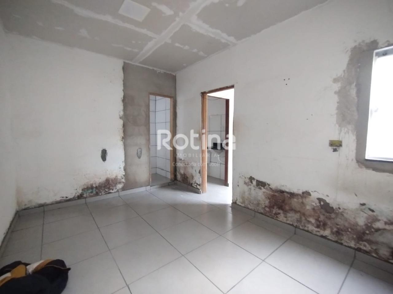 Casa para alugar, 3 quartos em Uberlândia no bairro Luizote de Freitas no valor de R$ 1.600,00 - Rotina Imobiliária: 