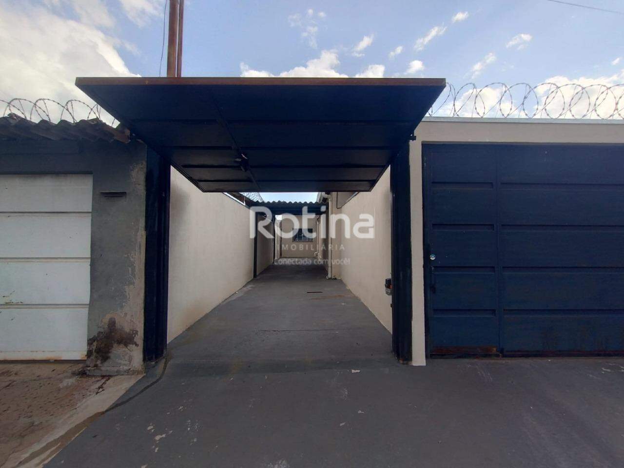 Casa para alugar, 3 quartos em Uberlândia no bairro Luizote de Freitas no valor de R$ 1.700,00 - Rotina Imobiliária: 