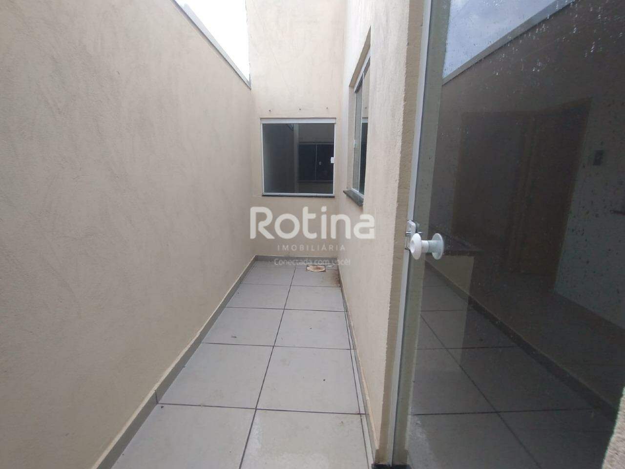 Casa para alugar, 3 quartos em Uberlândia no bairro Luizote de Freitas no valor de R$ 1.700,00 - Rotina Imobiliária: 