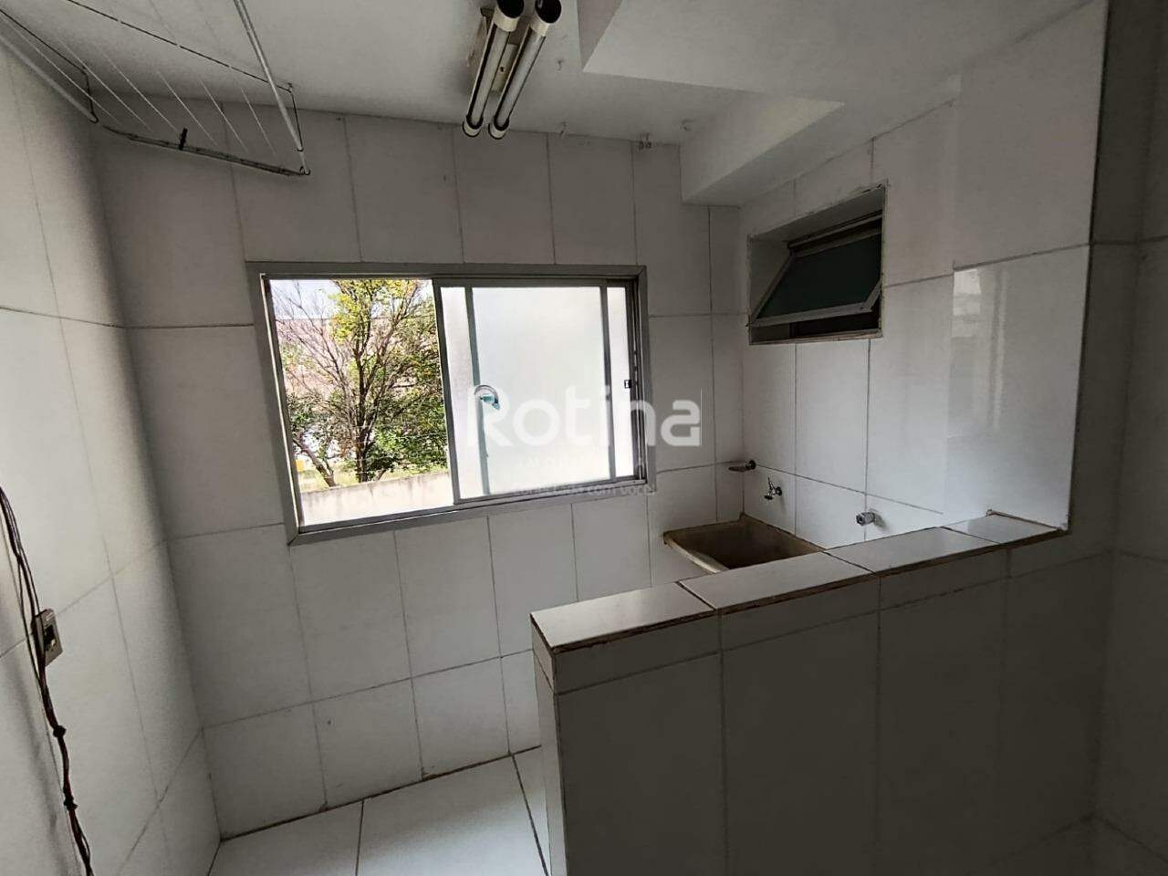 Apartamento para alugar, 3 quartos em Uberlândia no bairro Saraiva no valor de R$ 2.000,00 - Rotina Imobiliária: 