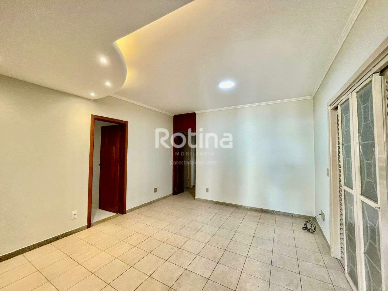Casa à venda, 3 quartos em Uberlândia no bairro Santa Mônica no valor de R$ 600.000,00 - Rotina Imobiliária: 
