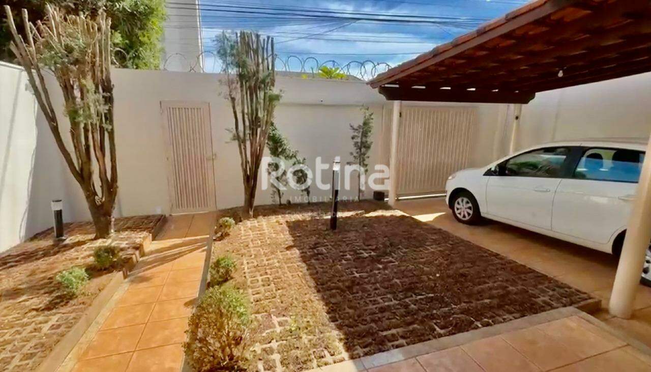 Casa à venda, 3 quartos em Uberlândia no bairro Santa Mônica no valor de R$ 600.000,00 - Rotina Imobiliária: 