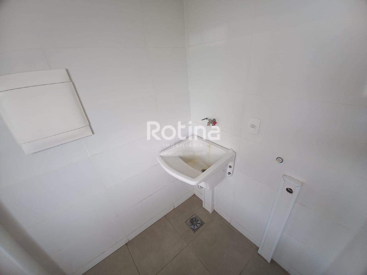 Apartamento para alugar, 2 quartos em Uberlândia no bairro Santa Mônica no valor de R$ 2.000,00 - Rotina Imobiliária: 
