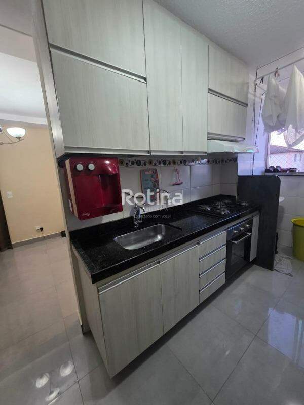 Apartamento à venda, 3 quartos em Uberlândia no bairro Jardim Europa no valor de R$ 280.000,00 - Rotina Imobiliária: 