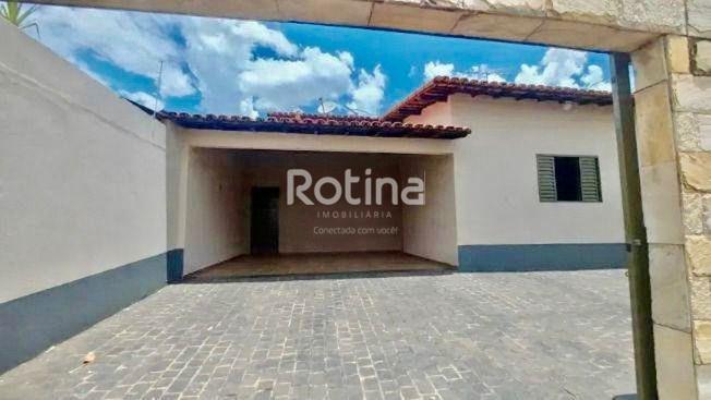 Casa à venda, 3 quartos em Uberlândia no bairro Santa Mônica no valor de R$ 670.000,00 - Rotina Imobiliária: 