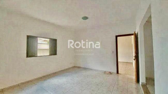 Casa à venda, 3 quartos em Uberlândia no bairro Santa Mônica no valor de R$ 670.000,00 - Rotina Imobiliária: 