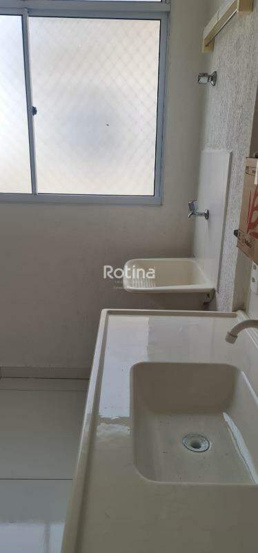 Apartamento à venda, 2 quartos em Uberlândia no bairro Chacaras Tubalina e Quartel no valor de R$ 180.000,00 - Rotina Imobiliária: 