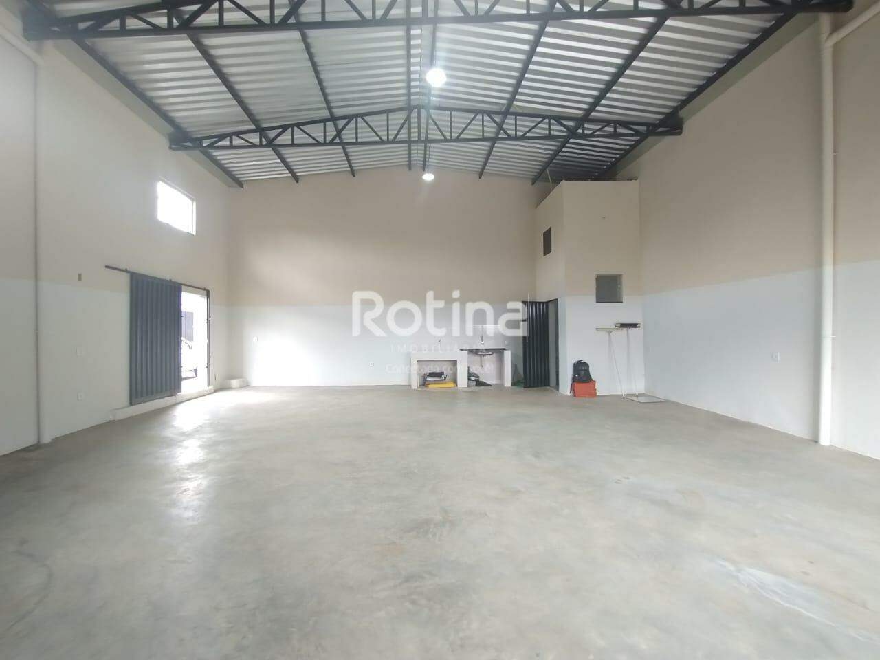 Galpão para alugar, em Uberlândia no bairro São Jorge no valor de R$ 3.500,00 - Rotina Imobiliária: 