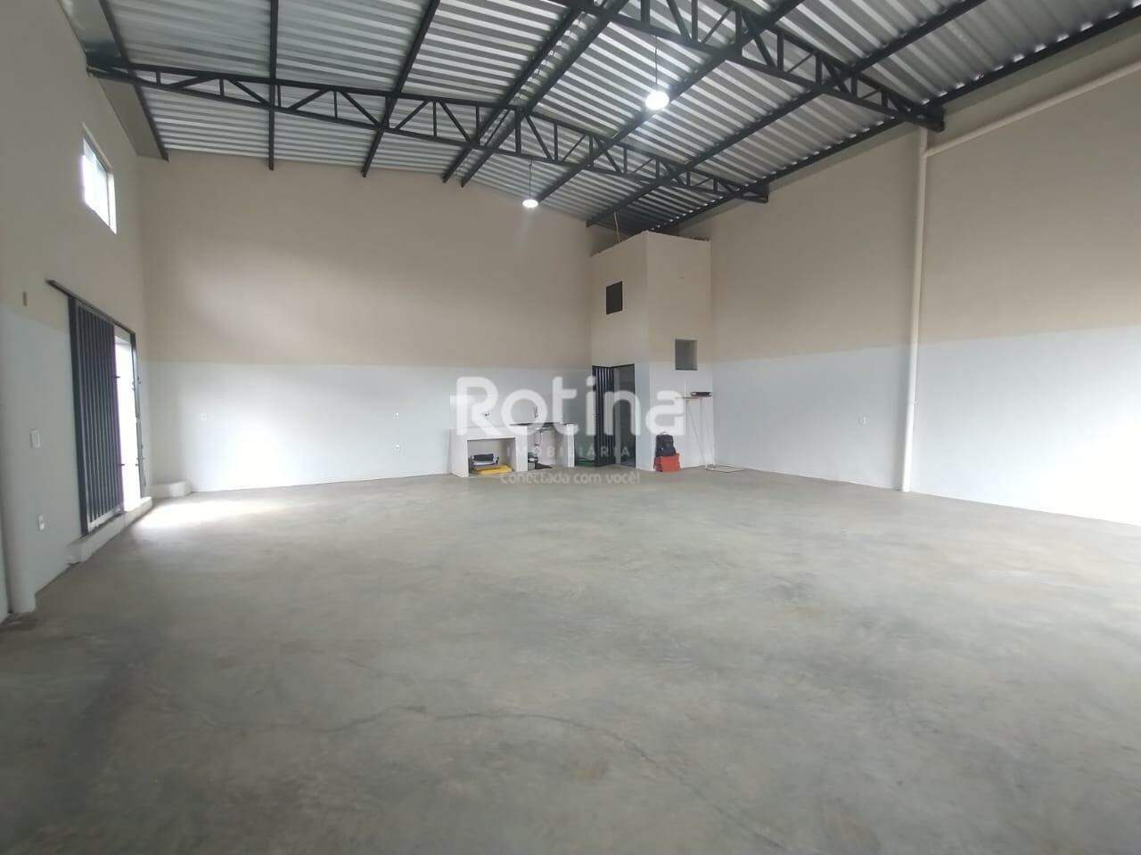 Galpão para alugar, em Uberlândia no bairro São Jorge no valor de R$ 3.500,00 - Rotina Imobiliária: 