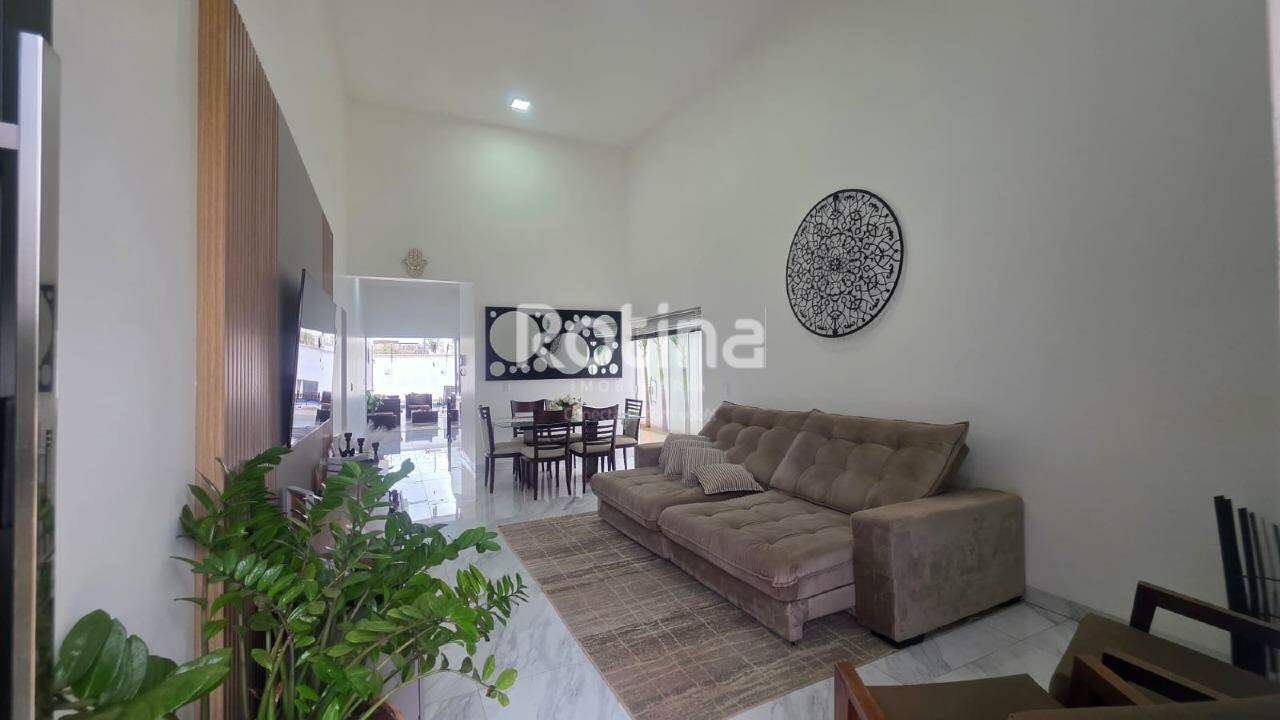 Casa Condomínio Fechado para alugar, 3 quartos em Uberlândia no bairro Shopping Park no valor de R$ 8.500,00 - Rotina Imobiliária: 