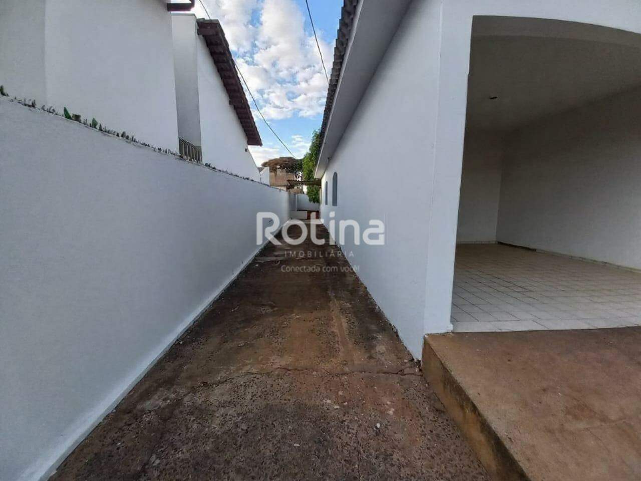 Casa à venda, 3 quartos em Uberlândia no bairro Tibery no valor de R$ 440.000,00 - Rotina Imobiliária: 