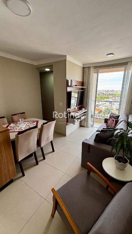 Apartamento à venda, 2 quartos em Uberlândia no bairro Aclimação no valor de R$ 400.000,00 - Rotina Imobiliária: 