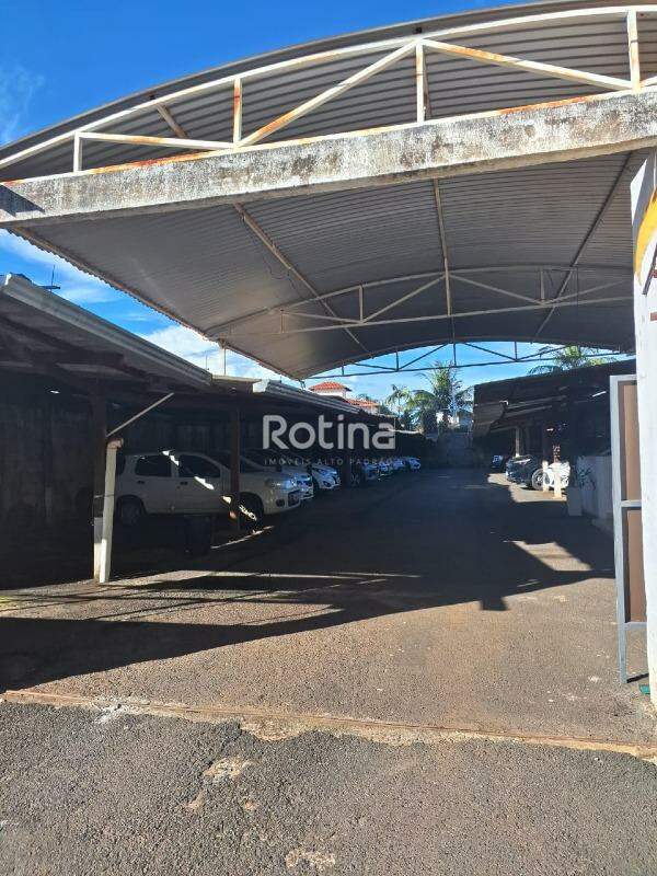 Área à venda, em Uberlândia no bairro Umuarama no valor de R$ 1.400.000,00 - Rotina Imobiliária: 